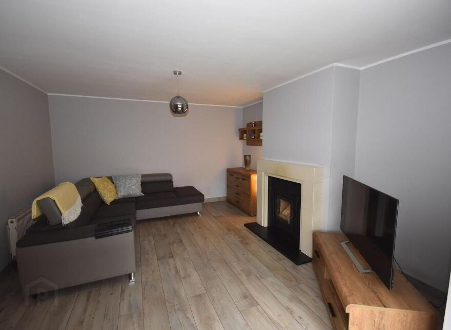 42 Whitethorn Grove, Letterkenny, F92EC5P