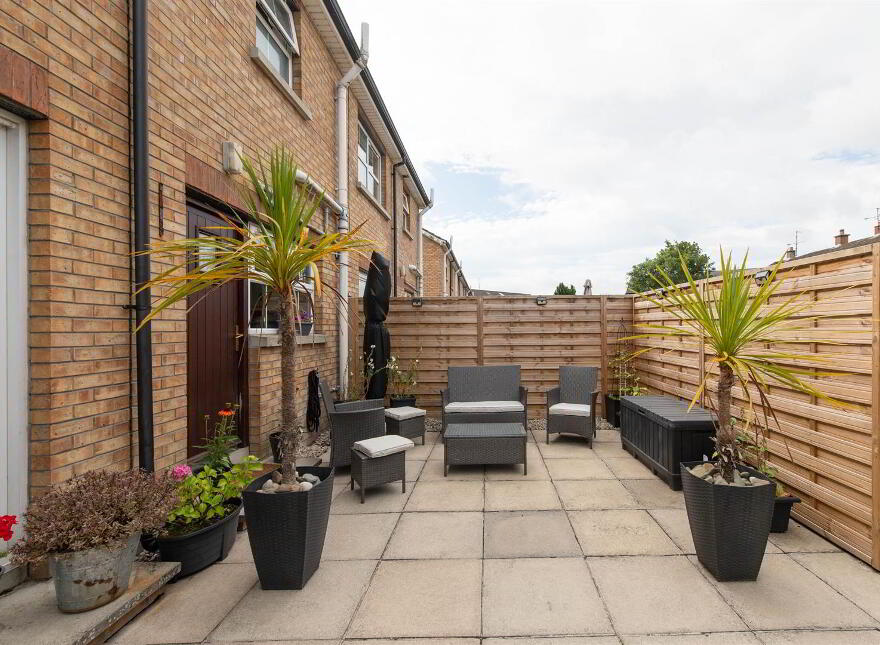 14 Rocksfield Close, Crossgar, BT30 9GQ