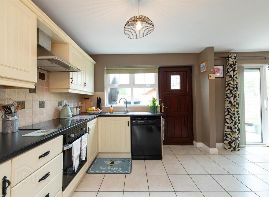 14 Rocksfield Close, Crossgar, BT30 9GQ
