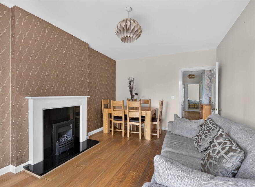 32 Strathearn Lane, Belfast, BT4 2BT
