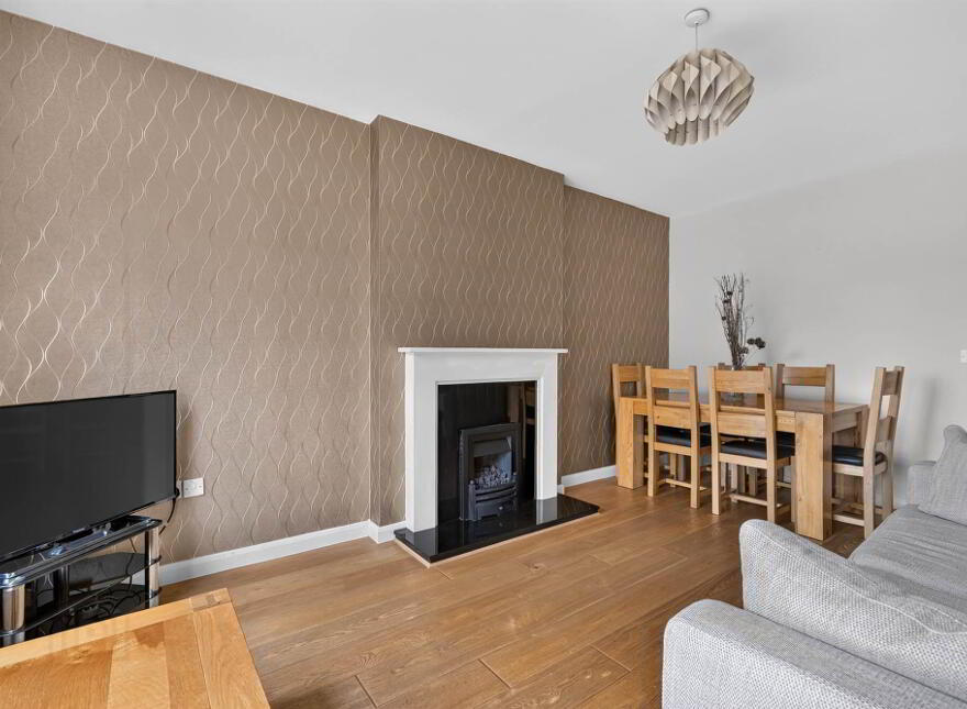 32 Strathearn Lane, Belfast, BT4 2BT