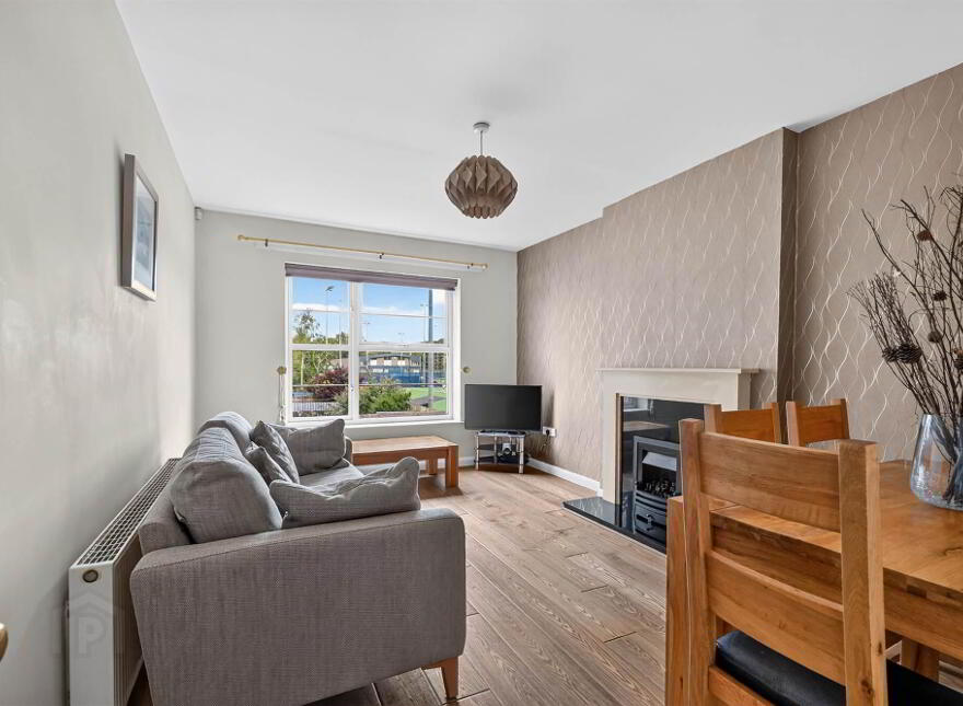 32 Strathearn Lane, Belfast, BT4 2BT