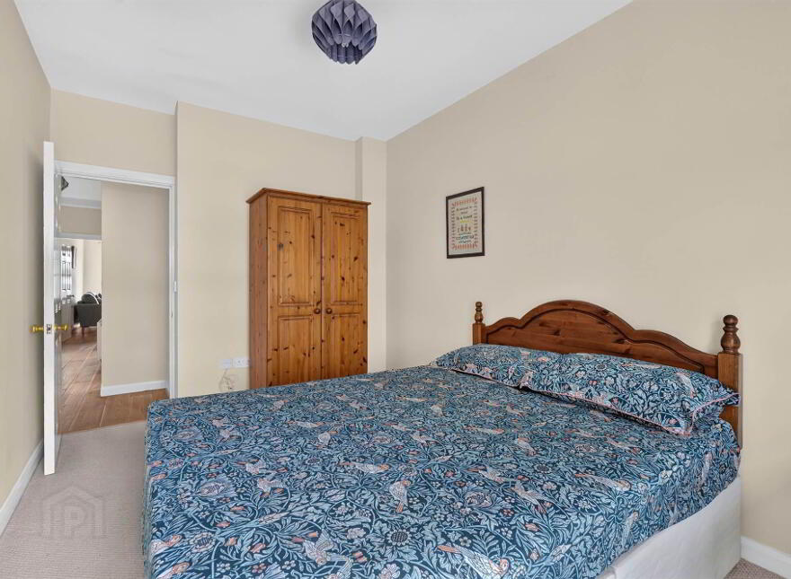 32 Strathearn Lane, Belfast, BT4 2BT
