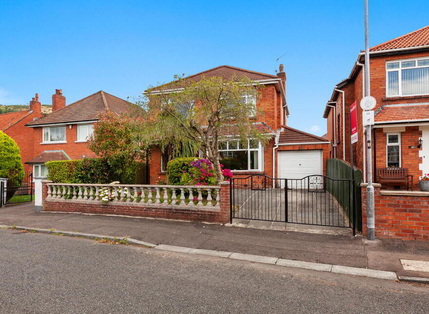 37 Sunningdale Park North, Belfast, BT14 6RZ