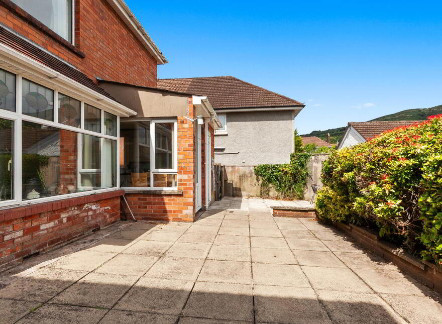 37 Sunningdale Park North, Belfast, BT14 6RZ