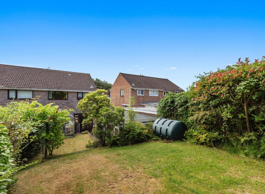 21 Glendun Park, Dunmurry, Belfast, BT17 9AY