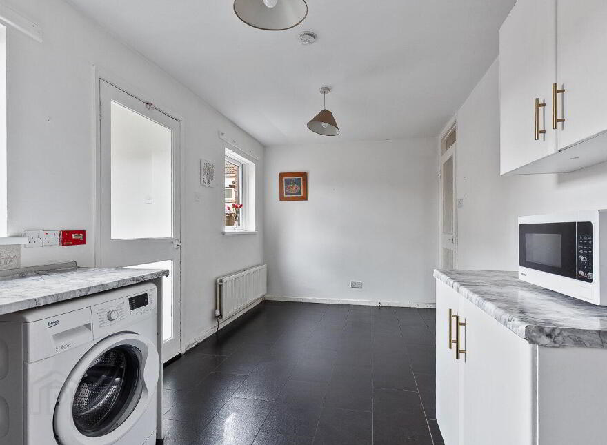 20 Apsley Street, Belfast, BT7 1BL