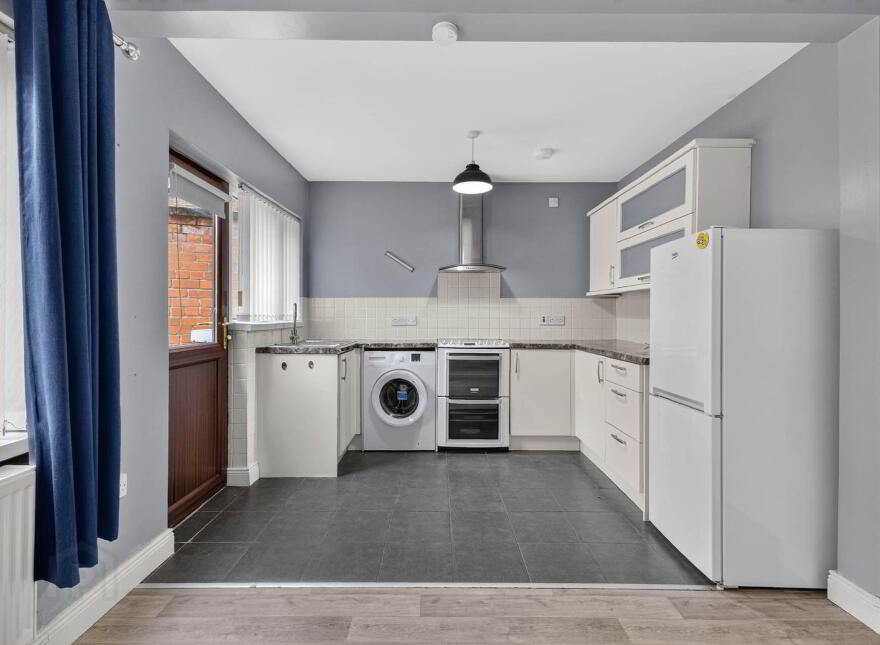 1b Willowfield Crescent, Woodstock, Belfast, BT6 8HP