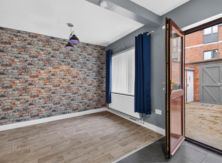 1b Willowfield Crescent, Woodstock, Belfast, BT6 8HP