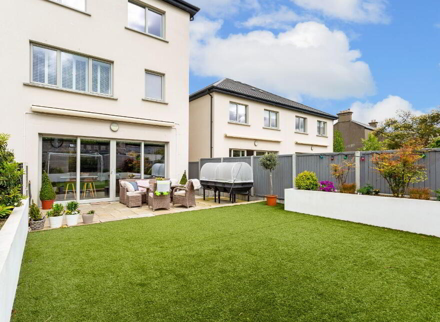 3 The Strand, Marina Village, Greystones, A63AW60