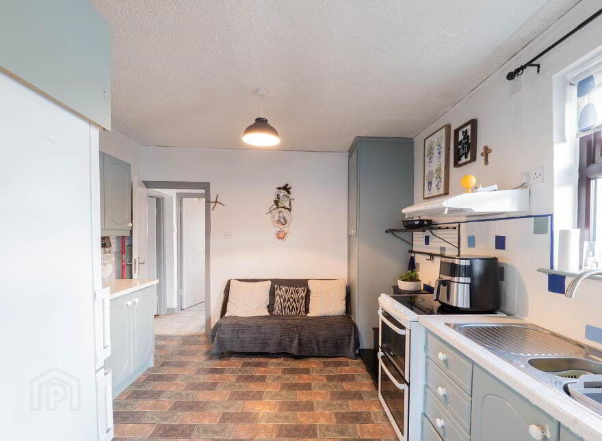 Kilkea Cottage, Kilkea Village, Castledermot, Kilkea, R14D361