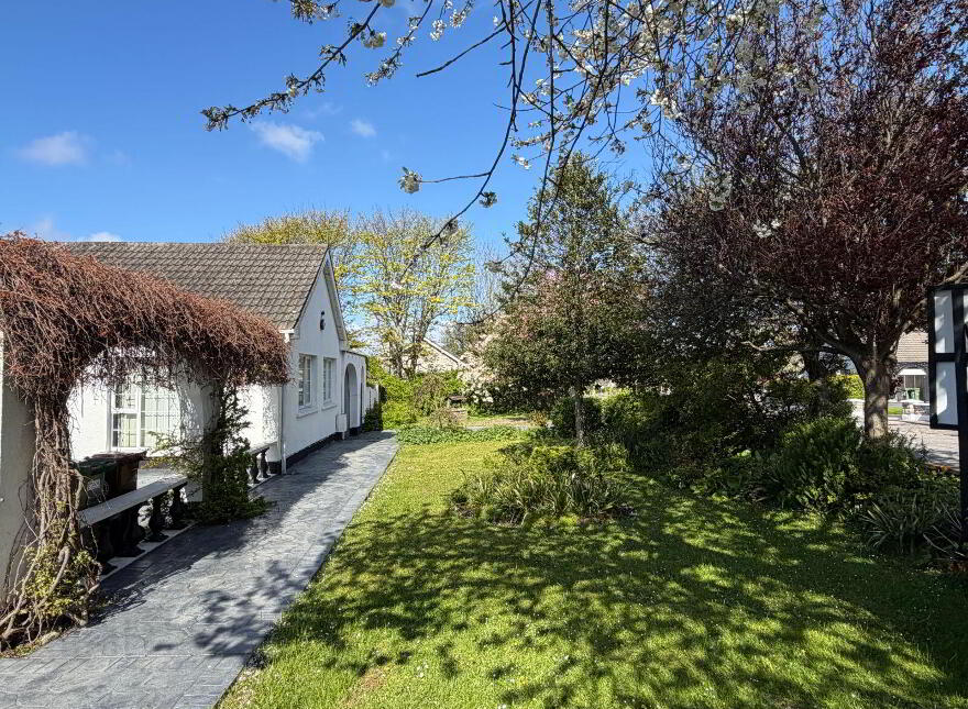 54 Carrickbrack Hill, Sutton, Sutton, D13Y9N7