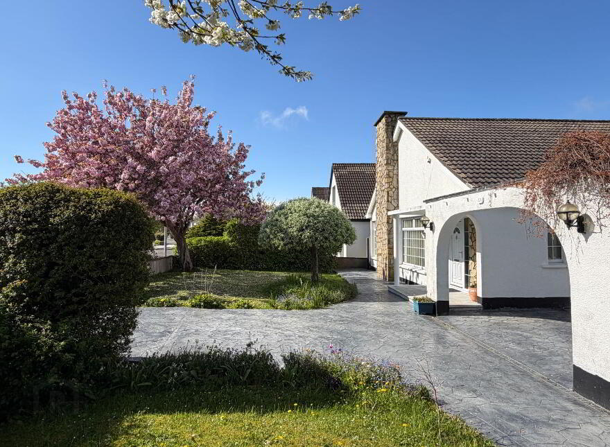 54 Carrickbrack Hill, Sutton, Sutton, D13Y9N7