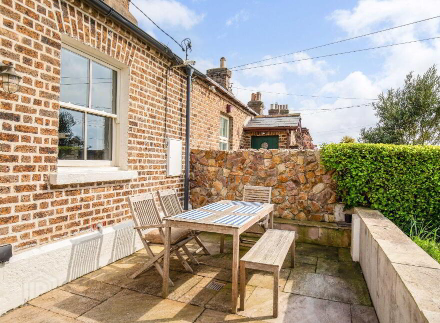 6 The Old Coastguard Station, Sutton Strand, Sutton, Sutton, D13YK28