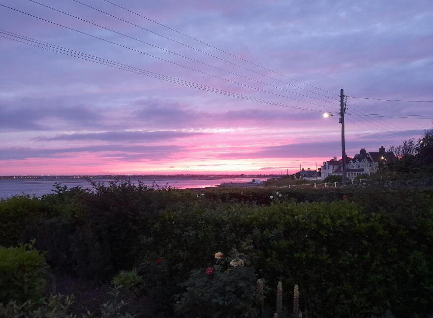 6 The Old Coastguard Station, Sutton Strand, Sutton, Sutton, D13YK28