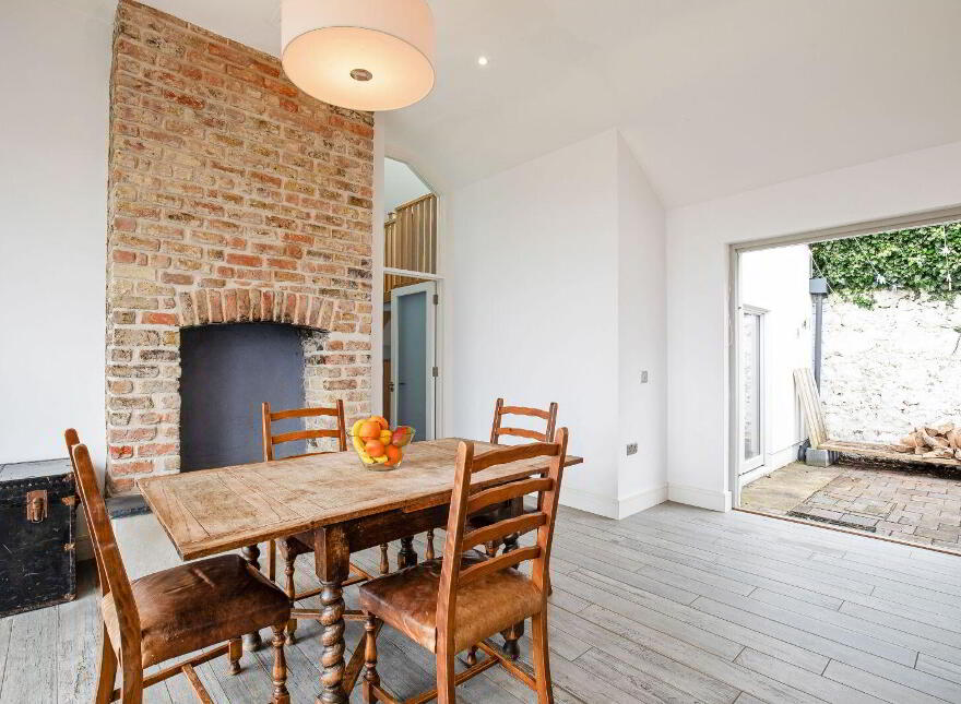 6 The Old Coastguard Station, Sutton Strand, Sutton, Sutton, D13YK28