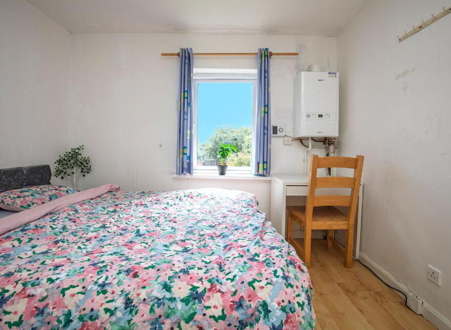 396 Coultry Road, Santry Avenue, Dublin 9, D09P0K1