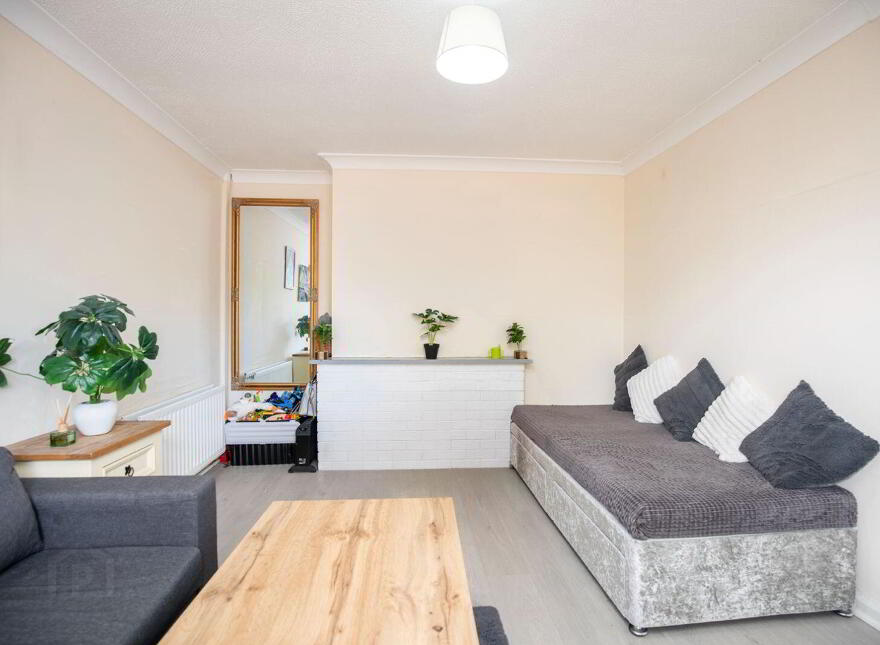 396 Coultry Road, Santry Avenue, Dublin 9, D09P0K1