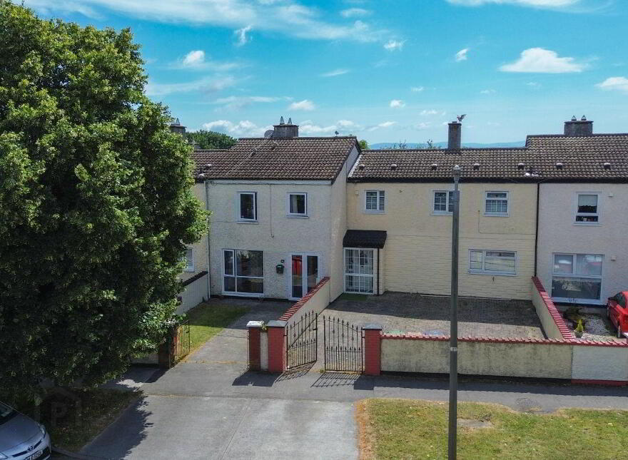 396 Coultry Road, Santry Avenue, Dublin 9, D09P0K1