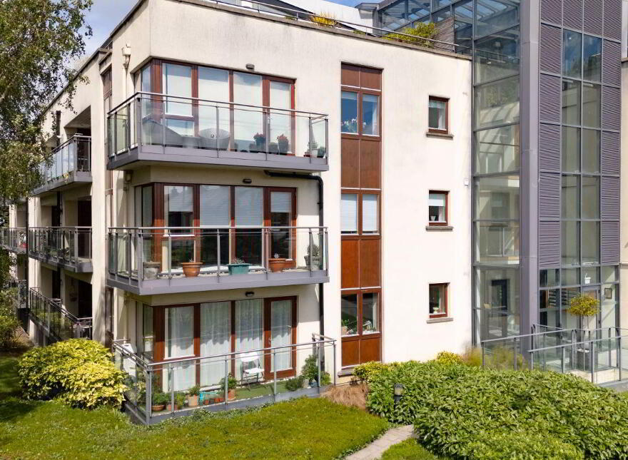 Apartment 2 Kelston Hall, Foxrock, Foxrock, D18T025