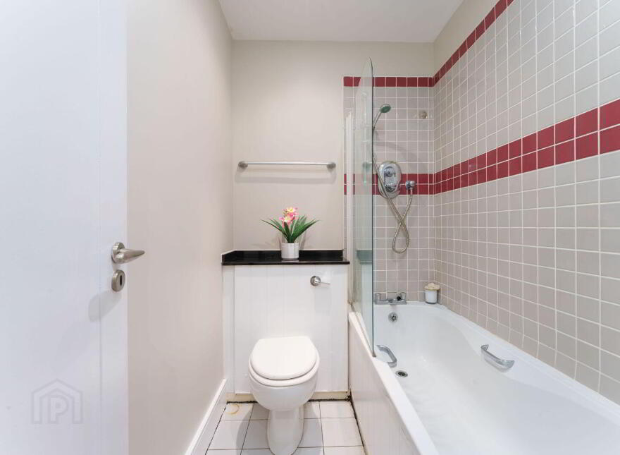 Apartment 2 Kelston Hall, Foxrock, Foxrock, D18T025