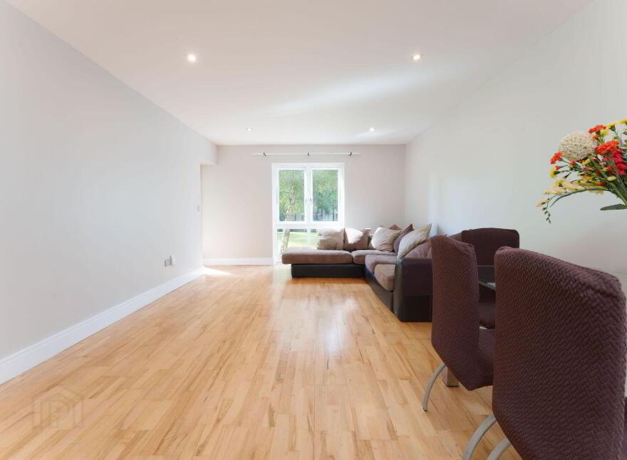 Apartment 2 Kelston Hall, Foxrock, Foxrock, D18T025