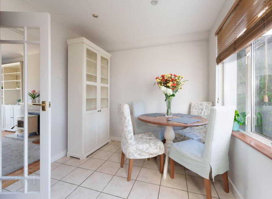 98 Loreto Avenue, Rathfarnham, Dublin 14, D14K8N9