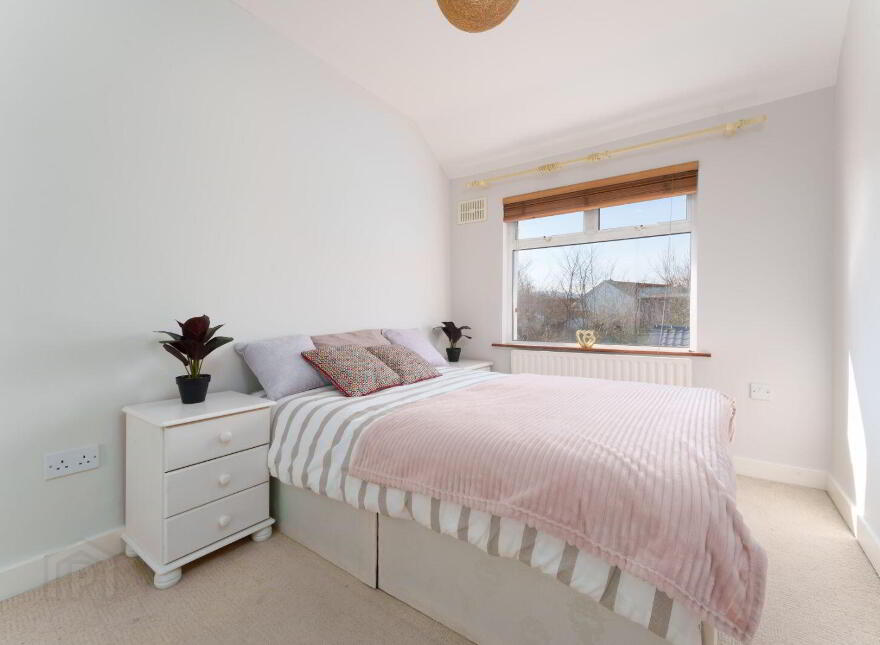 98 Loreto Avenue, Rathfarnham, Dublin 14, D14K8N9