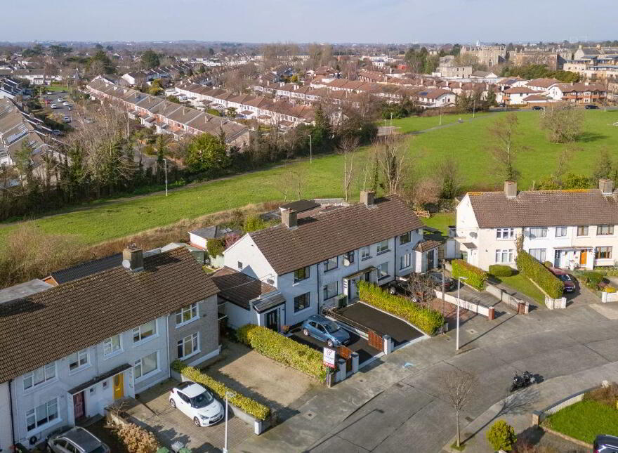 98 Loreto Avenue, Rathfarnham, Dublin 14, D14K8N9