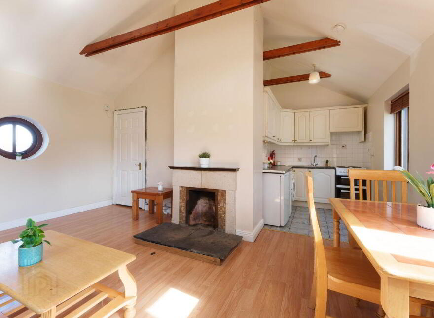 Apartment 5 Old Schoolhouse, School Road, Saggart, Saggart, D24N793