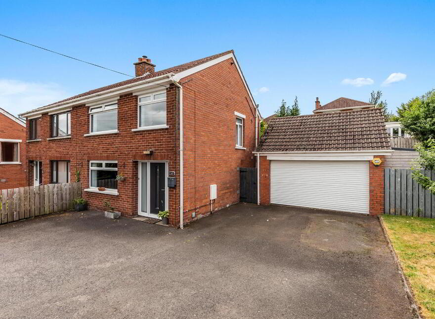 60 Ballyregan Road, Dundonald, Belfast, BT16 1HZ