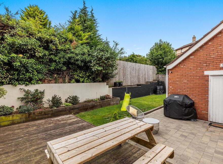 60 Ballyregan Road, Dundonald, Belfast, BT16 1HZ