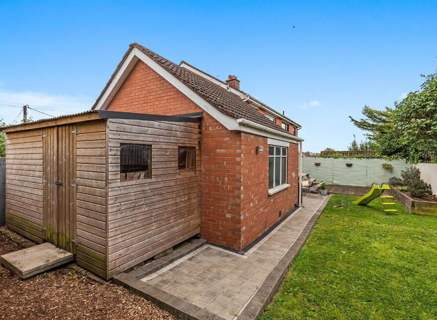 60 Ballyregan Road, Dundonald, Belfast, BT16 1HZ