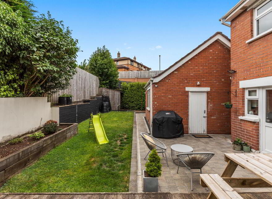 60 Ballyregan Road, Dundonald, Belfast, BT16 1HZ