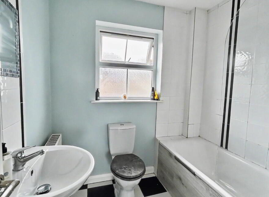 90 Gortin Meadows, Derry/Londonderry, BT47 2TY