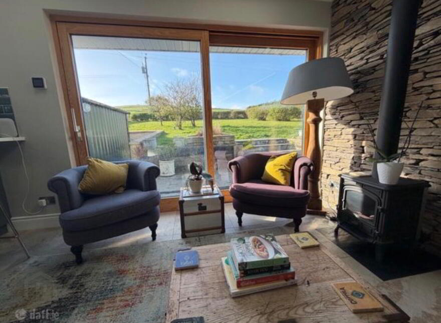 Caherboshina, Ventry, V92P9K8