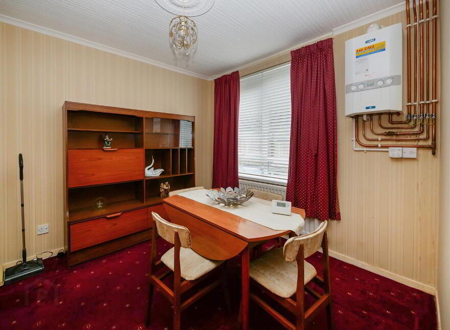 124a Belvoir Drive, Belvoir Park, Belfast, BT8 7DT