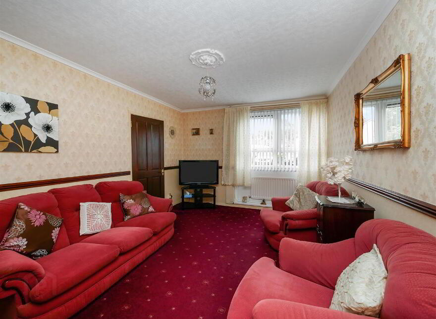 124a Belvoir Drive, Belvoir Park, Belfast, BT8 7DT