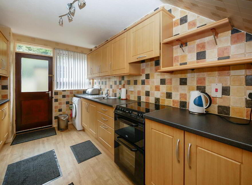 124a Belvoir Drive, Belvoir Park, Belfast, BT8 7DT