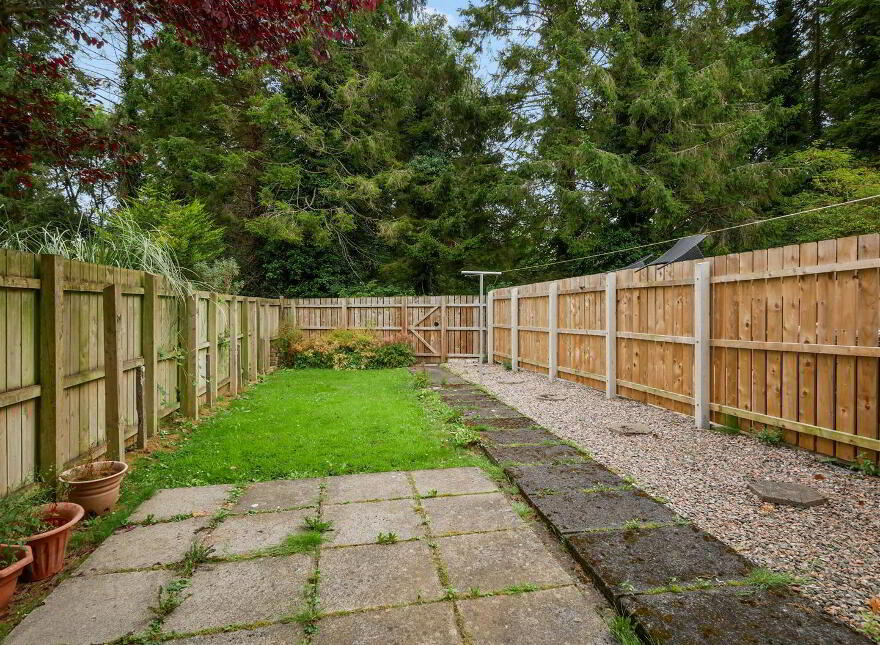 124a Belvoir Drive, Belvoir Park, Belfast, BT8 7DT