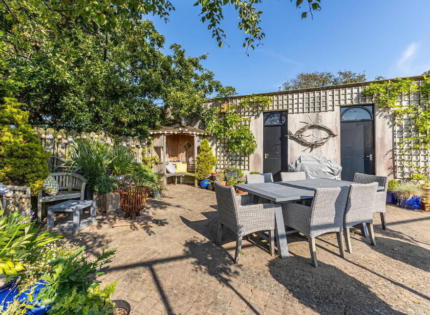 6 Seacourt, Maxwell Drive, Bangor, BT20 3LE