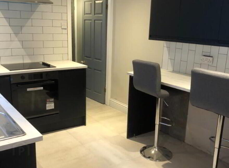 Apt 1, 94 Wellesley Avenue, Belfast, BT9 6DH
