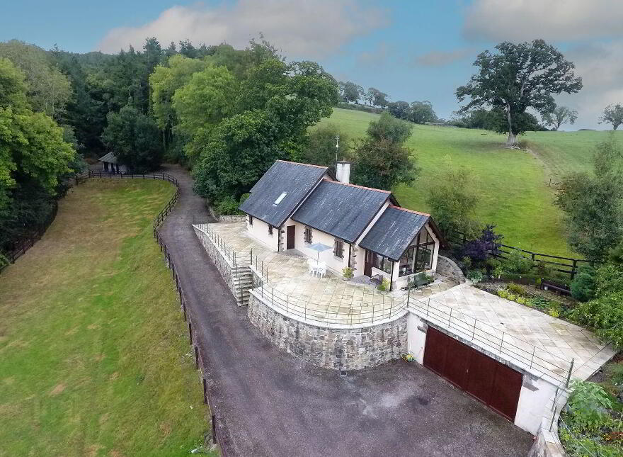Woodbrook Lodge, Kilmurry, Kilworth, P61Y971