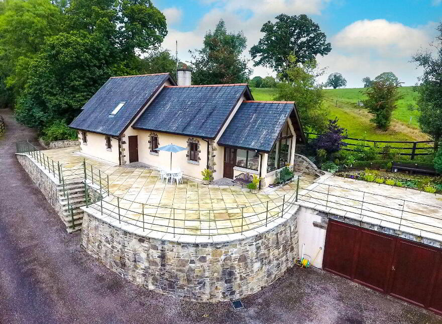 Woodbrook Lodge, Kilmurry, Kilworth, P61Y971