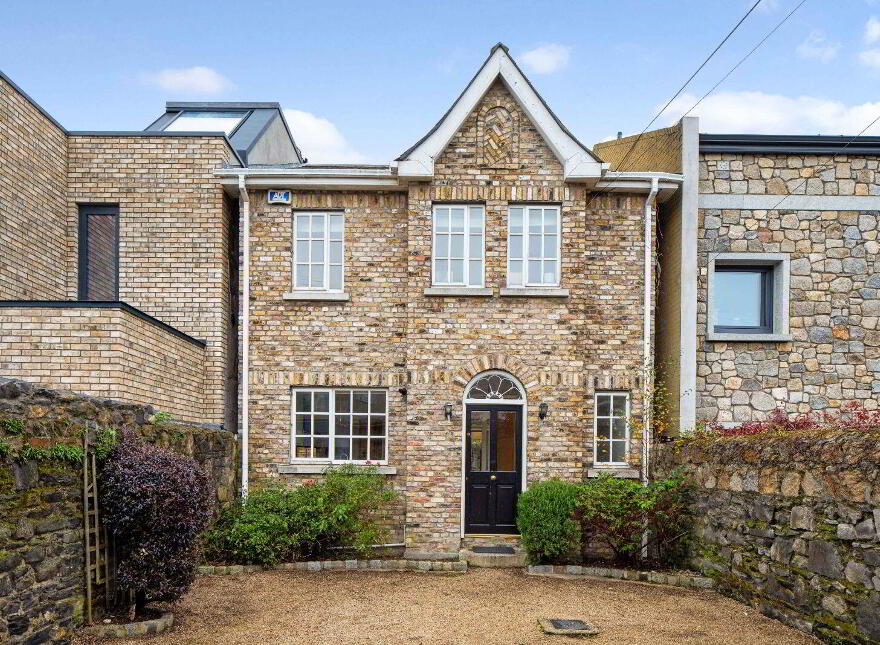 34 Raglan Lane, Ballsbridge, D04T1F2