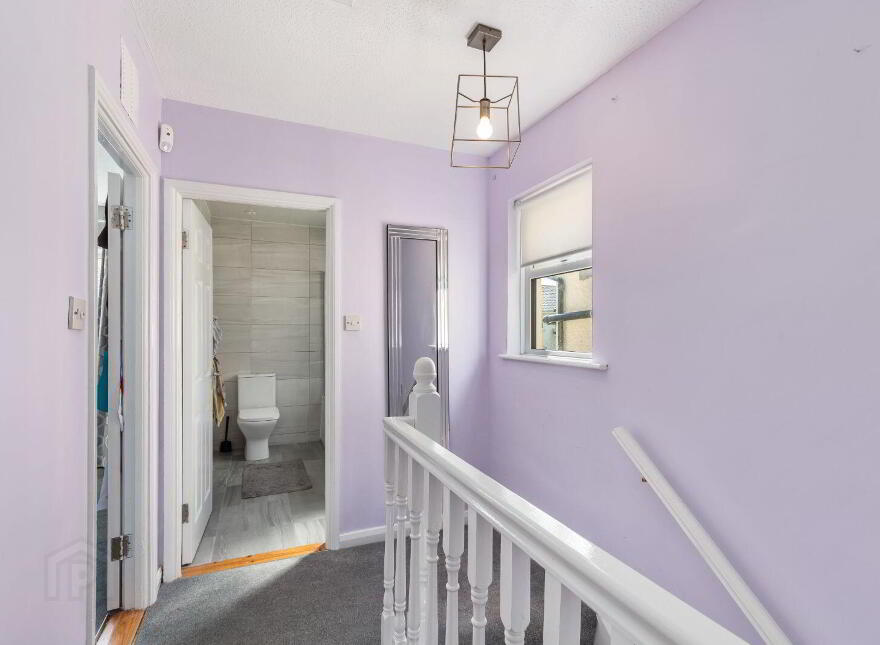 27 Pineview Grove, Aylesbury, D24V8NR