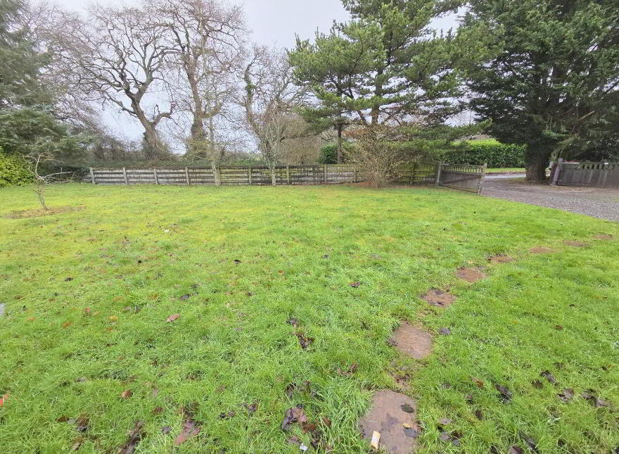 Ballycarron, Grange North, Golden, Cashel, E25HY91