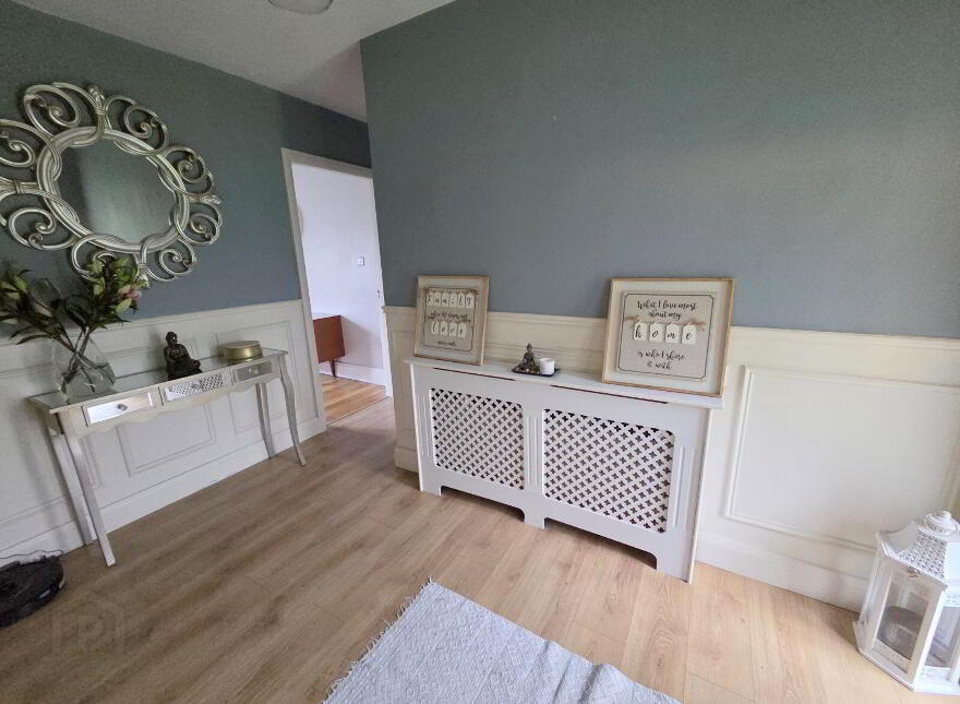 Ballycarron, Grange North, Golden, Cashel, E25HY91