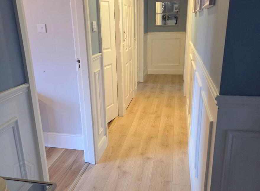 Ballycarron, Grange North, Golden, Cashel, E25HY91