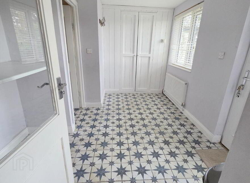 Ballycarron, Grange North, Golden, Cashel, E25HY91